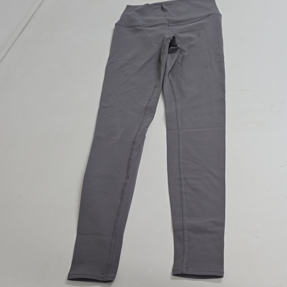 7/8 High-Waist Airlift Legging - Picture 2 of 9